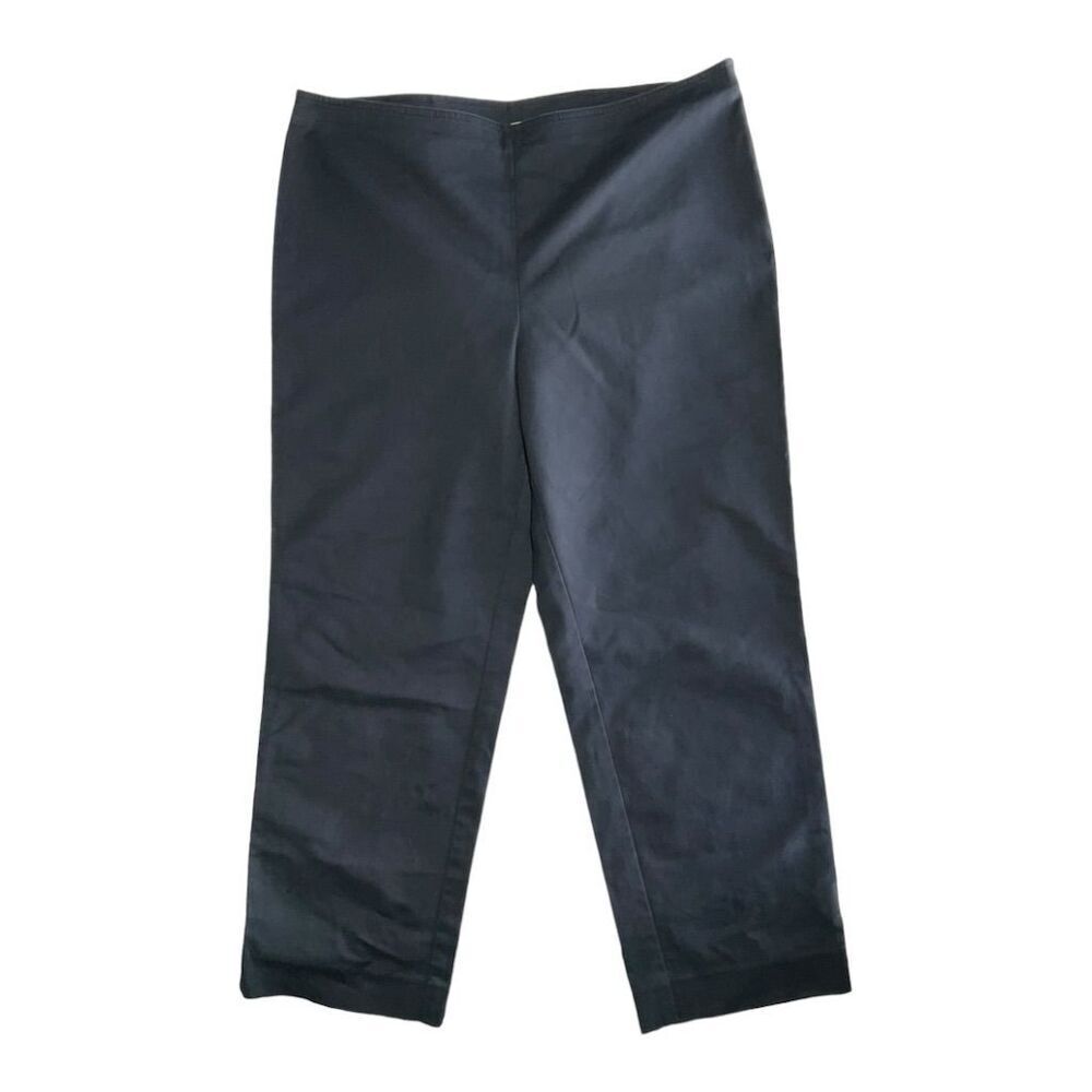 St. John Women's Black Cropped Pants Size 12‎ Classic Versatile